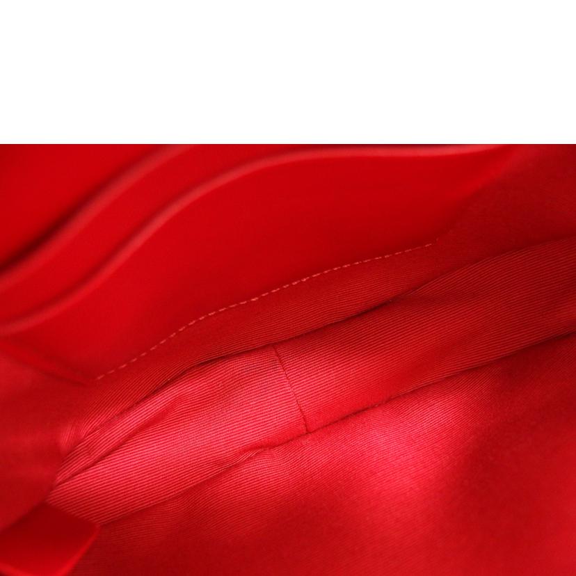 CELINE セリーヌ キルティングレザー ショルダーバッグ 肩掛けバッグ/Cチャーム スモールカメラバッグ/レッド/18836 //S・C******/Aランク/04