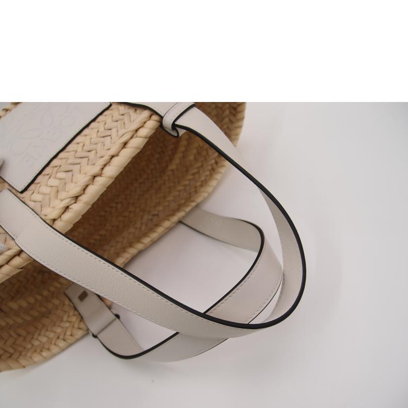 LOEWE ロエベ かごバッグ ハンドバッグ レディース 2022春夏新作/バスケットバッグ・スモール/ナチュラル×ホワイト/A223S93X04//412121/SAランク/69