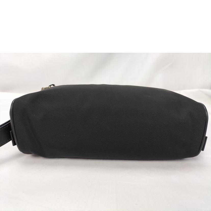 GUCCI グッチ/ナイロン セカンドバッグ/018 1607//Aランク/52