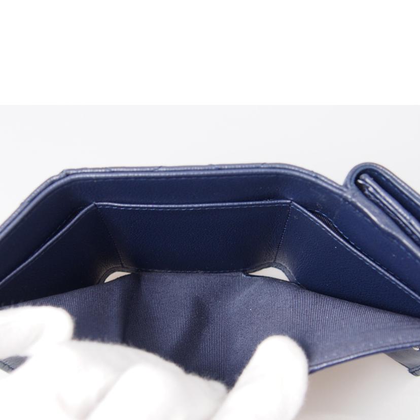 CHANEL シャネル/ココマーク マトラッセキャビアスキン コンパクトウォレット//31306611/ABランク/76