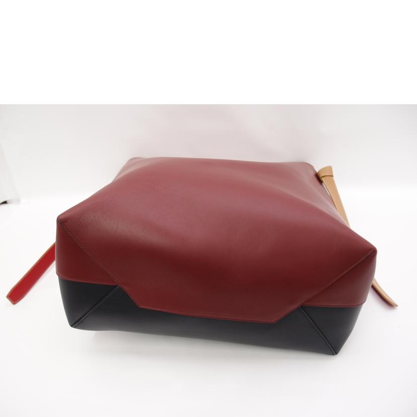 CELINE セリーヌ ワンショルダー 肩掛け ビッグサイズ レザー トリコロール 縦46cm 横35cm/ツイステッドカバ・ラージサイズ/スムースカーフスキン//S-CE-0147/Aランク/69
