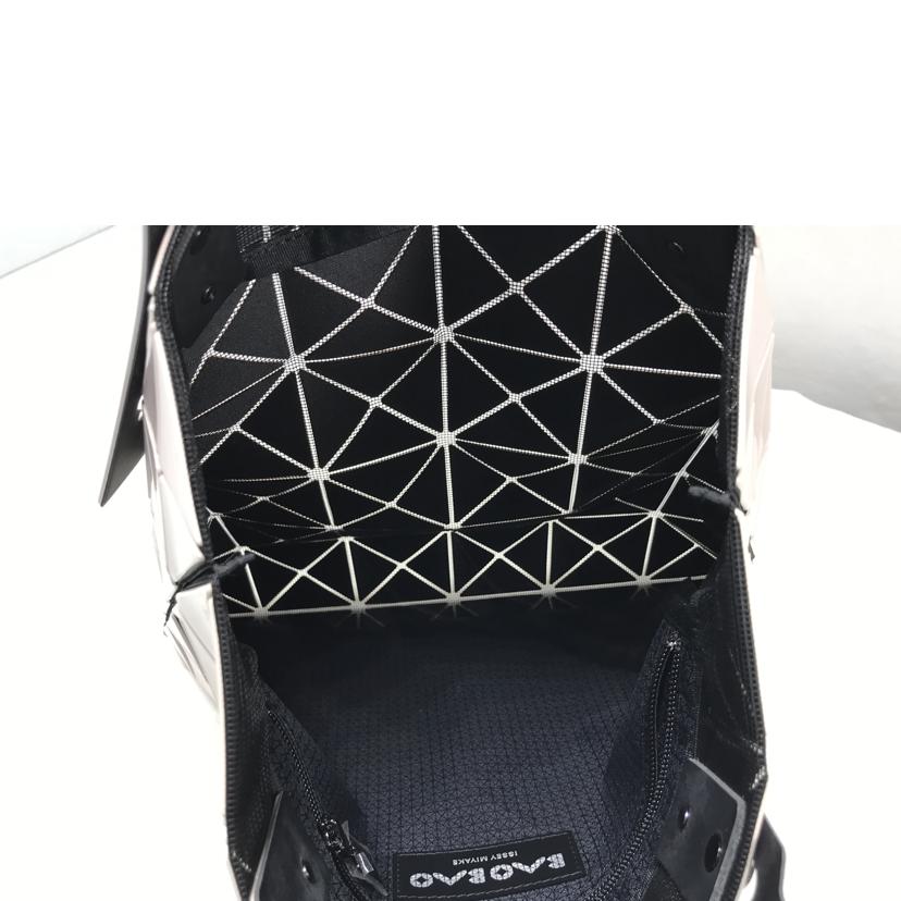 ISSEY MIYAKE イッセーミヤケ/BAOBAO ルーセントトートバック//Aランク/51