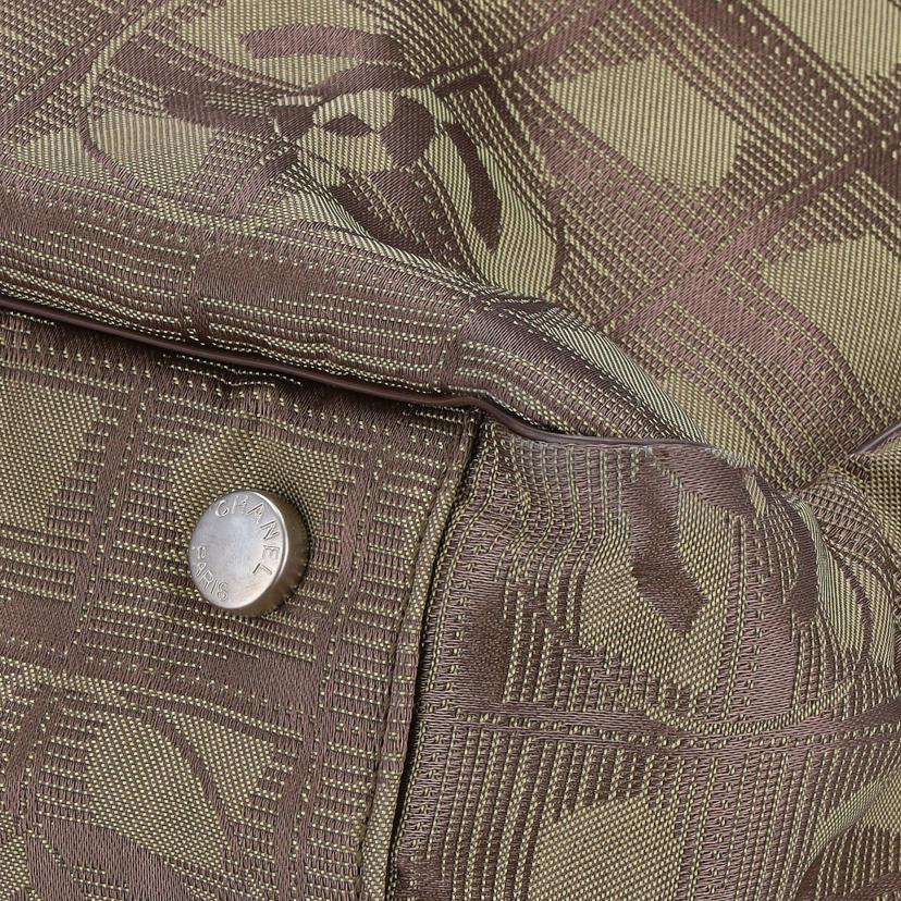 CHANEL シャネル CHANEL ニュートラベルライントートGM カーキ レディース/ニュートラベルライントートGM/カーキ/A15825//706****/ABランク/37