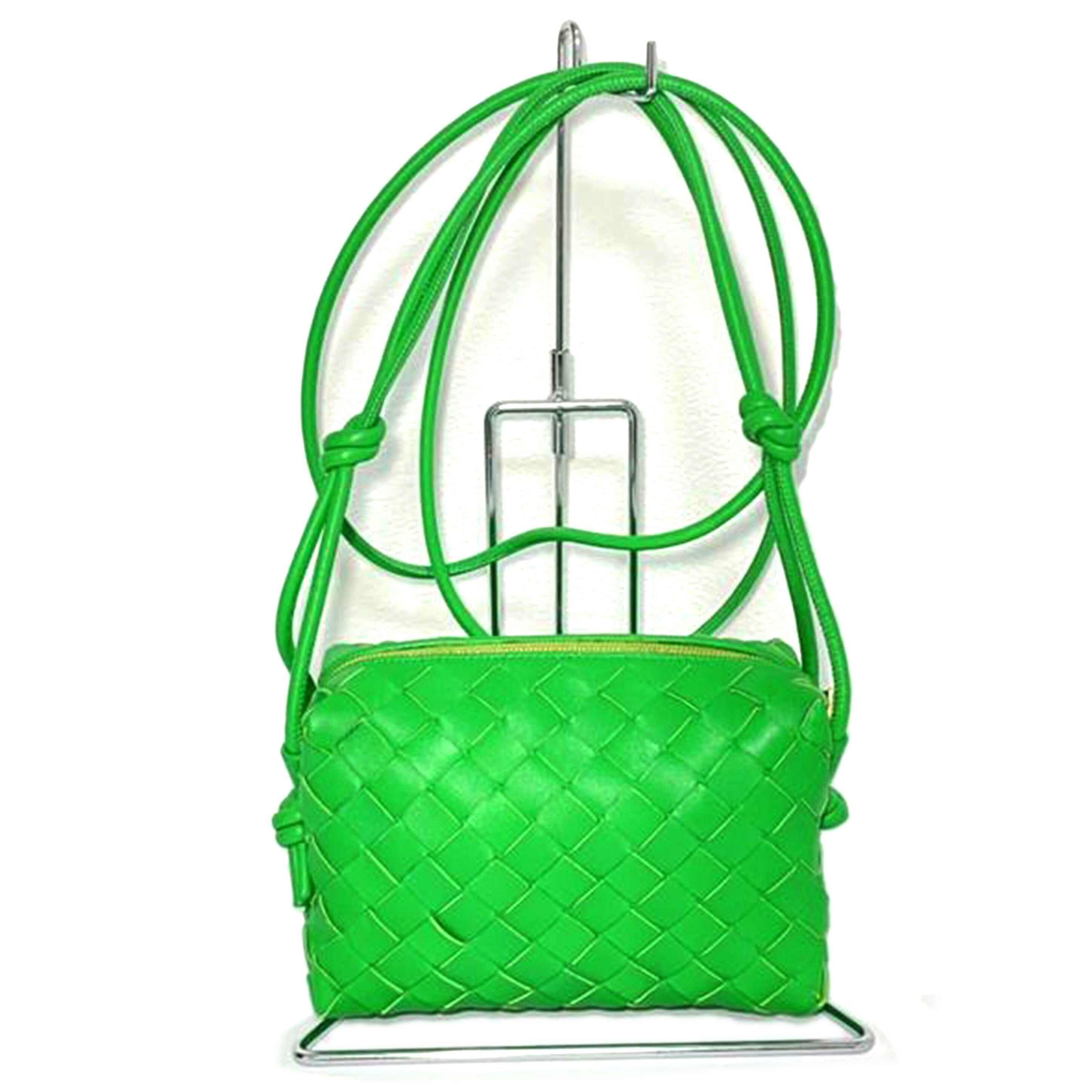 BOTTTGA VENETA ボッテガヴェネタ/イントレチャートショルダーバック パラキート グリーン//Aランク/51