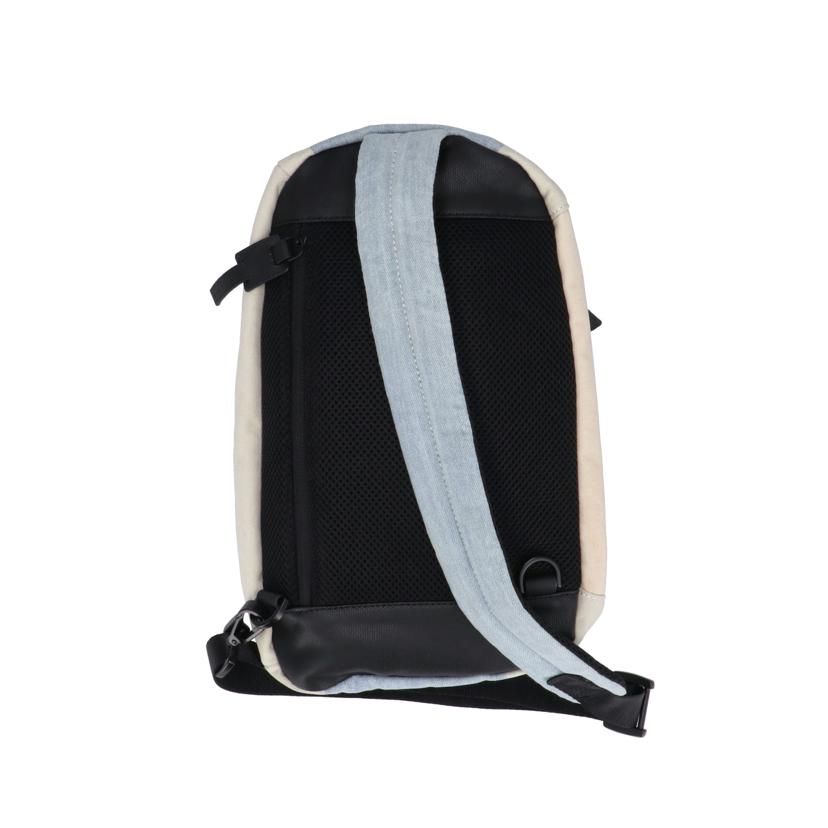 DIESEL ディーゼル/D-SUBTORYAL MONO ボディバッグ/X05884//SAランク/09