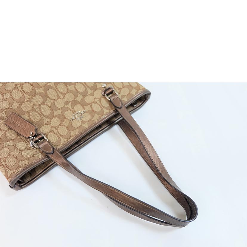 COACH コーチ/アウトラインシグネチャージップトート/F55364//E16**/Bランク/71