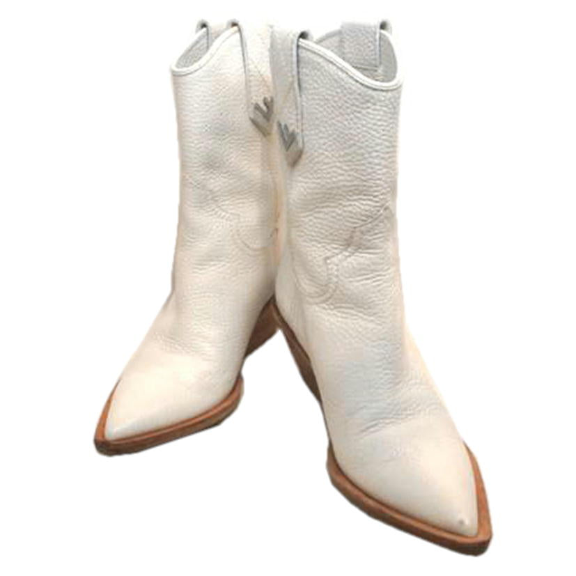 美品　Fendi ホワイト ウエスタンブーツ 41(約25.5cm) 美品 Fendi ホワイト ウエスタンブーツ 41(約25.5cm)