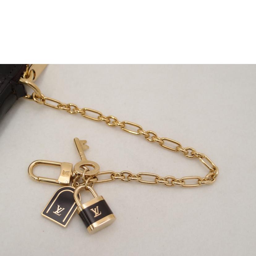 LOUIS VUITTON ルイヴィトン ビトン コインケース 小銭入れ ハート チャーム付 レディース /ポルトモネ クール/ヴェルニ/アマラント/M93561//TH0***/SAランク/69