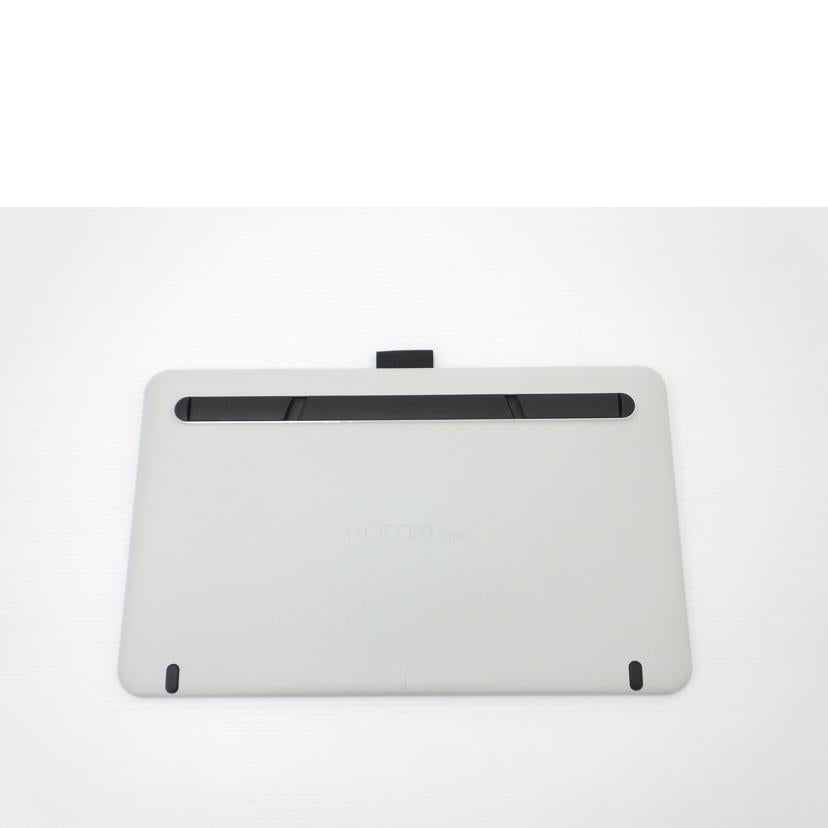 wacom wacom/13.3インチ液晶ペンタブレット/DTC133W1D//1EQ0171012675/ABランク/88
