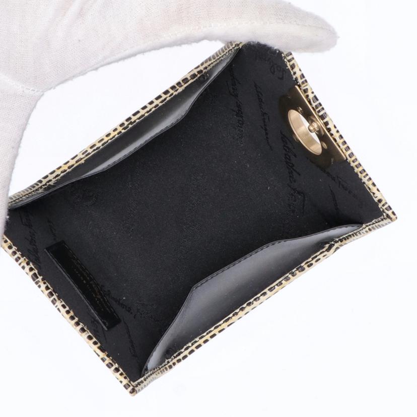 Ferragamo フェラガモ 財布 小物 ミニウォレット レディース ゴールド/ガンチーニコインケース/222339//8029474552718/Sランク/75