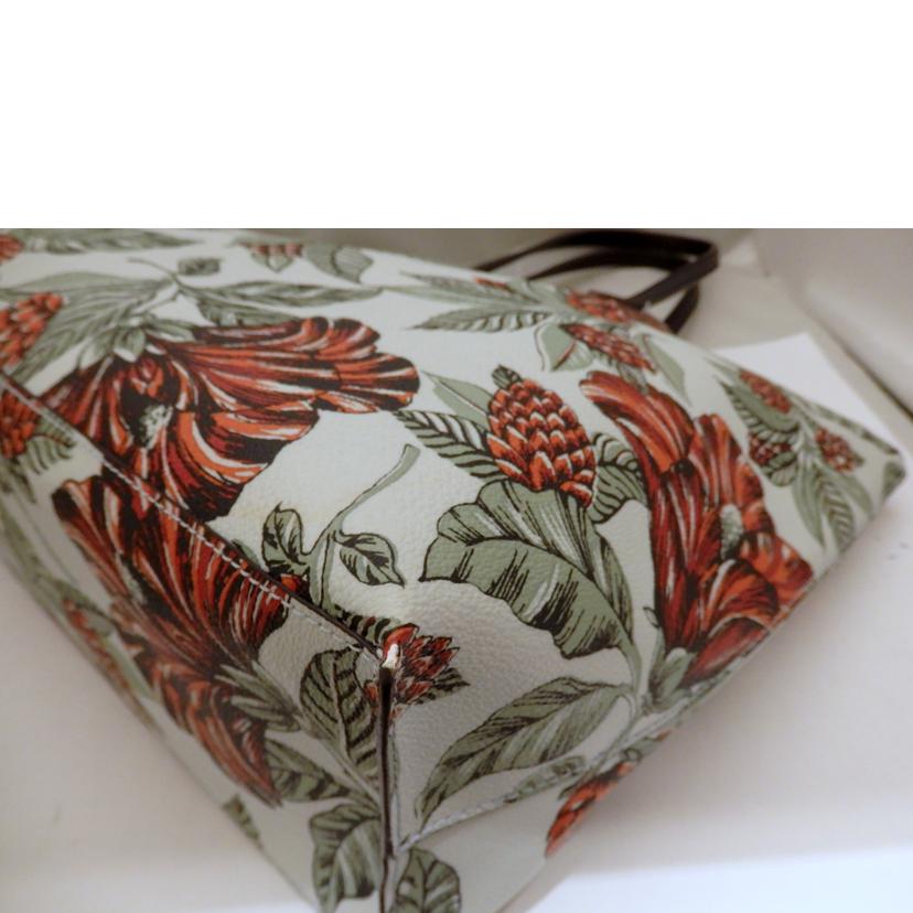 TORY BURCH TORY BURCH/フラワーモチーフ/トート//Aランク/95