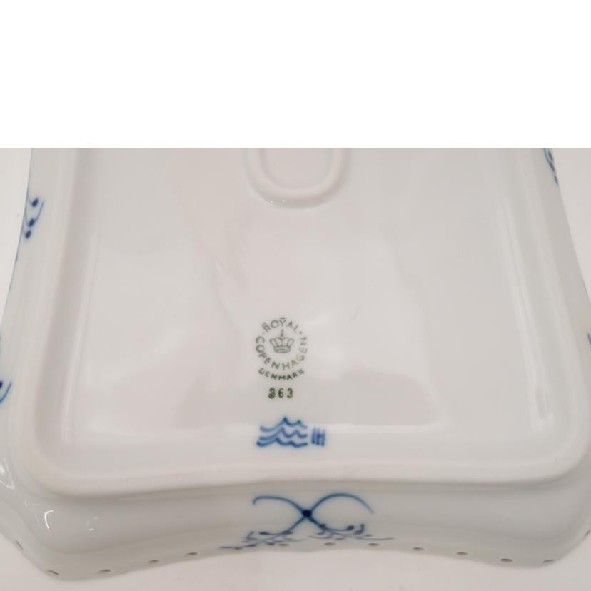 ロイヤルコペンハーゲン/ブルーフルーテッド フルレース 24.5cm トレイ//SAランク/69