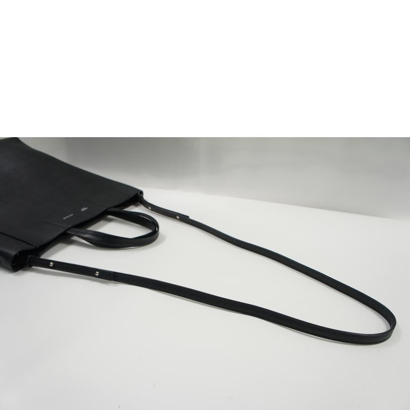 CELINE セリーヌ/バーティカルカバスモールトート/176183XBA.38NO//F-GM-1145/ABランク/75