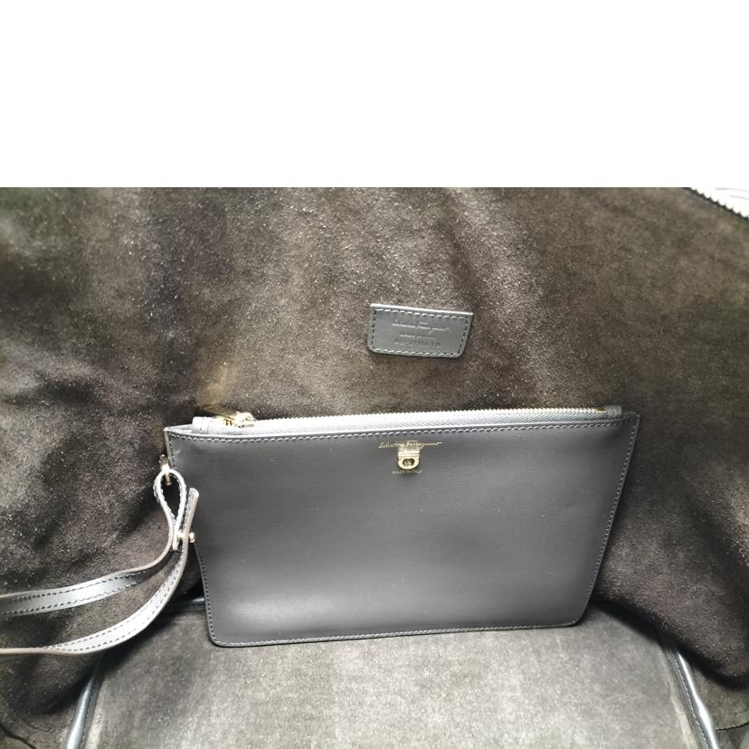 Salvatore Ferragamo サルバトーレ フェラガモ/ガンチーニ レザートート ポーチ付/AB-21 H019//ABランク/52