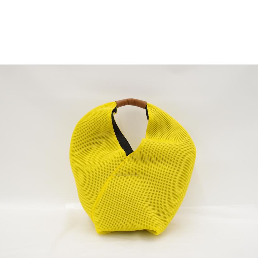 MM6 Maison Margiera エムエムシックスメゾンマルジェラ/MM6 Maison Margiera トライアングルメッシュバッグ//SAランク/69