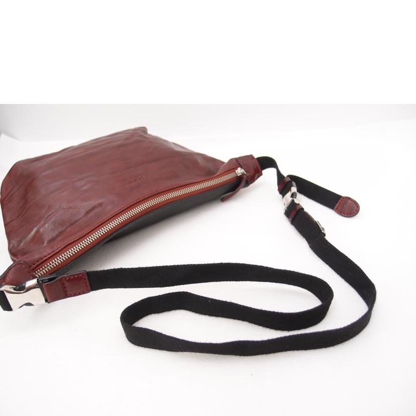 Daniel&Bob ダニエルアンドボブ/Daniel&Bob レザー ショルダーバッグ//SAランク/69