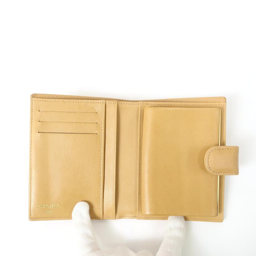 CHANEL シャネル/レザー二つ折り財布 薄型/ライトベージュ//ABランク/65