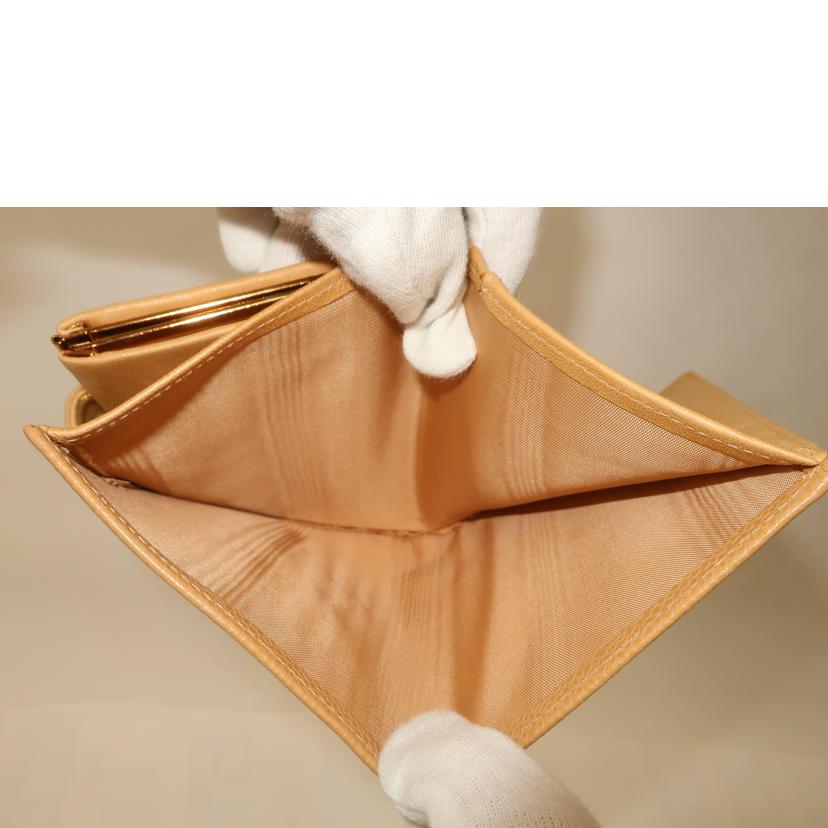 CHANEL シャネル/レザー二つ折り財布 薄型/ライトベージュ//ABランク/65