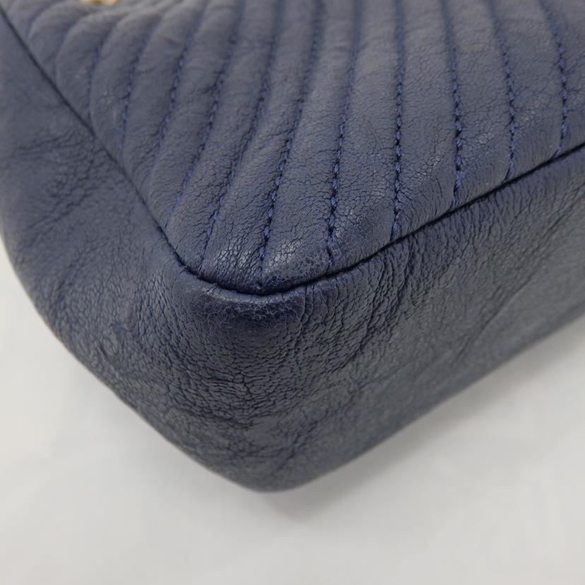 CHANEL シャネル/Vステッチチェーンショルダー //21887896/Bランク/77