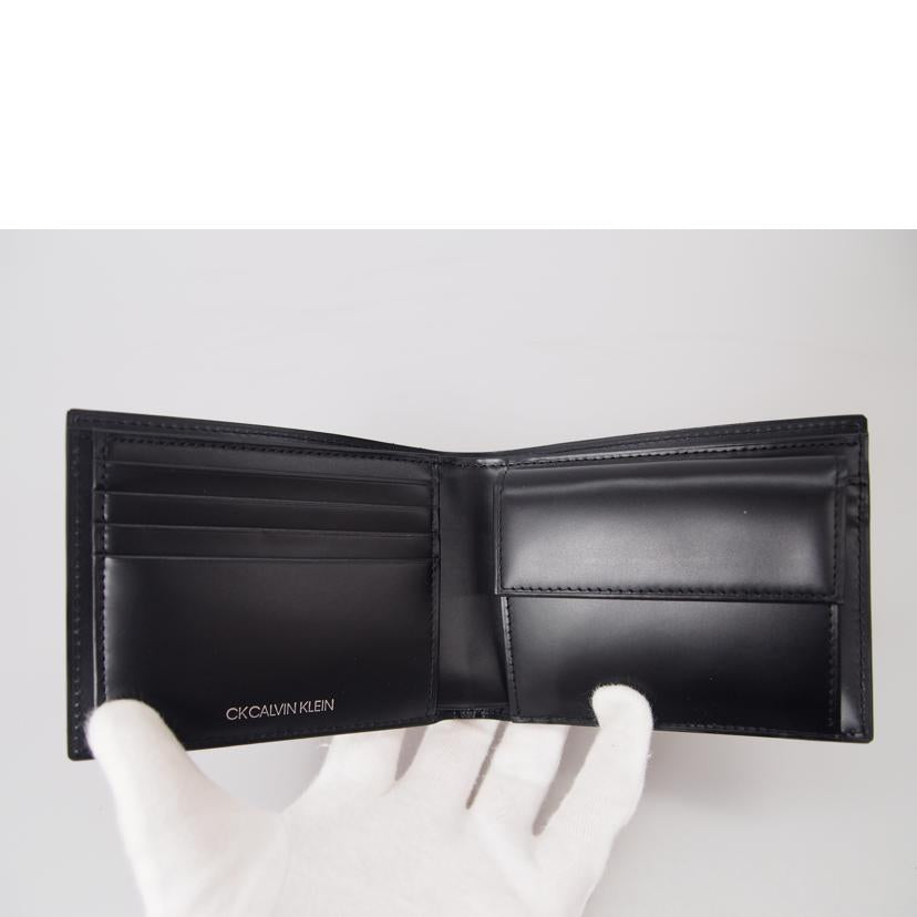 CK CALVIN KLEIN シーケーカルバンクライン/二つ折り財布 ネイビー×ブラック//SAランク/76