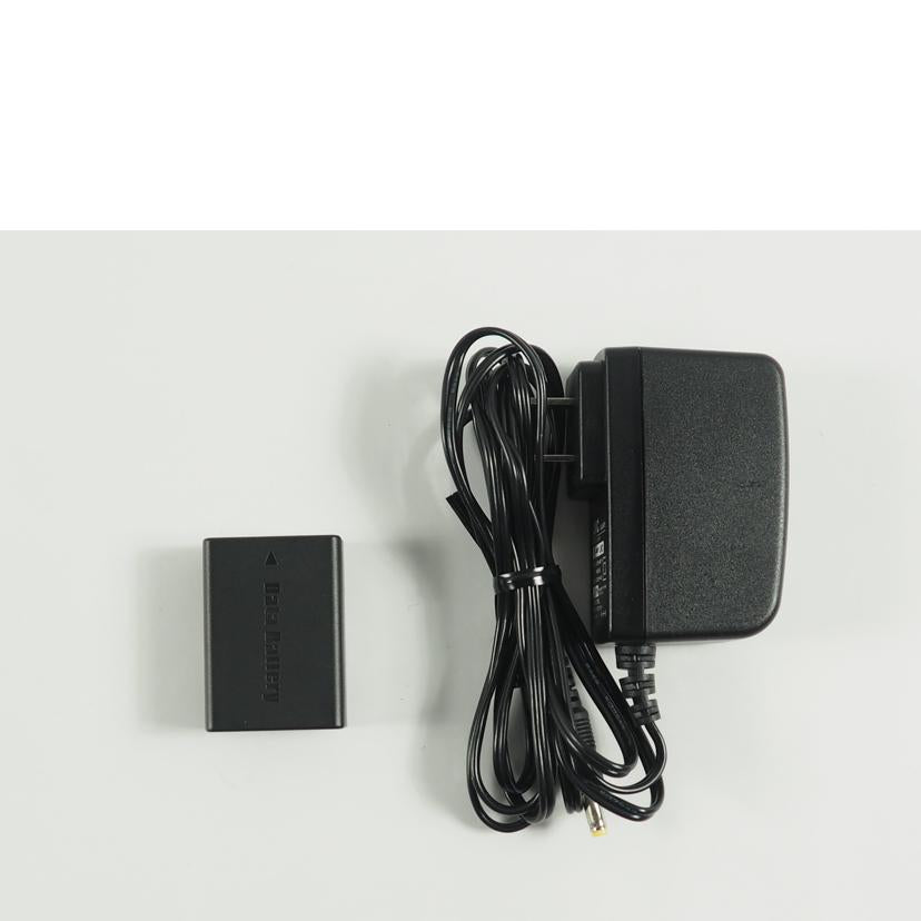 JVC ジェイブイシー/フルハイビジョンビデオカメラ/GZ-E880-B//143A0189/ABランク/79