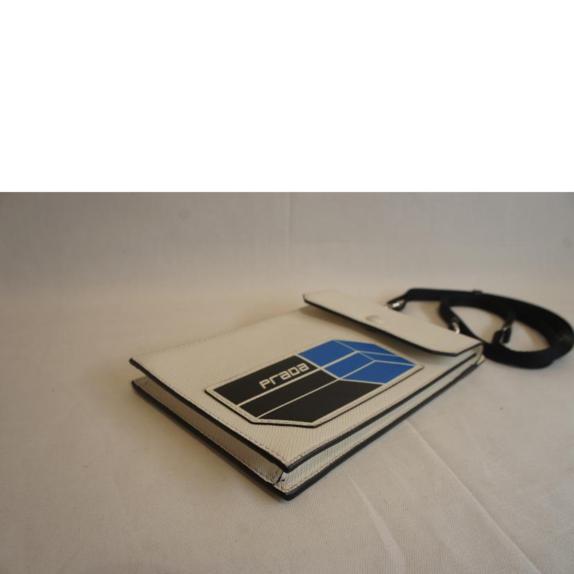 PRADA プラダ/ショルダーバッグ/フォンケース/ポシェットサフィアーノレザーホワイト//234/ABランク/92