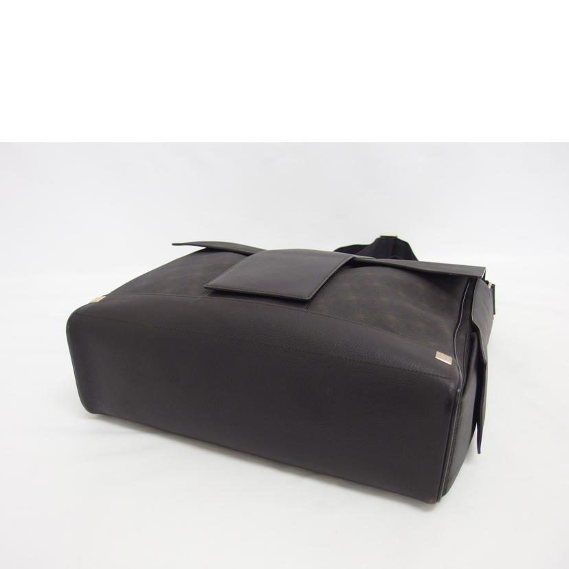 dunhill ダンヒル ショルダーバッグ/ディーエイト/メッセンジャーバッグ/ブラウン//C08**/ABランク/04