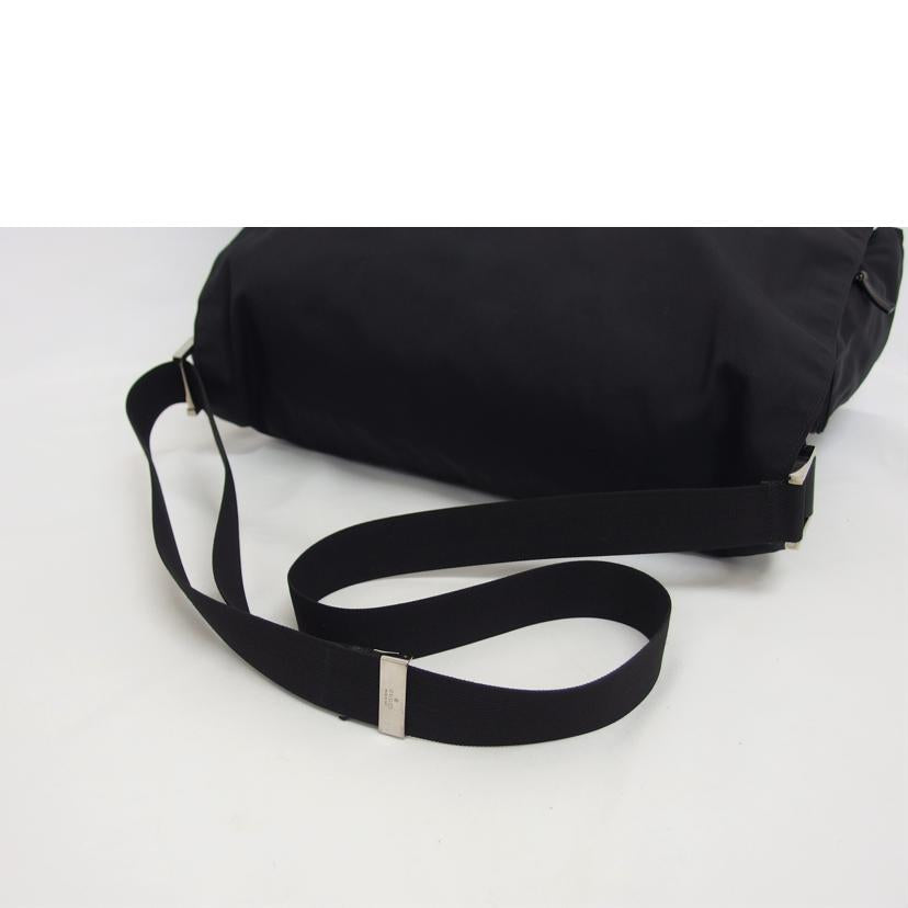 GUCCI グッチ ショルダーバッグ/ナイロン/メッセンジャーバッグ/ブラック/019・0323//002***/Bランク/04