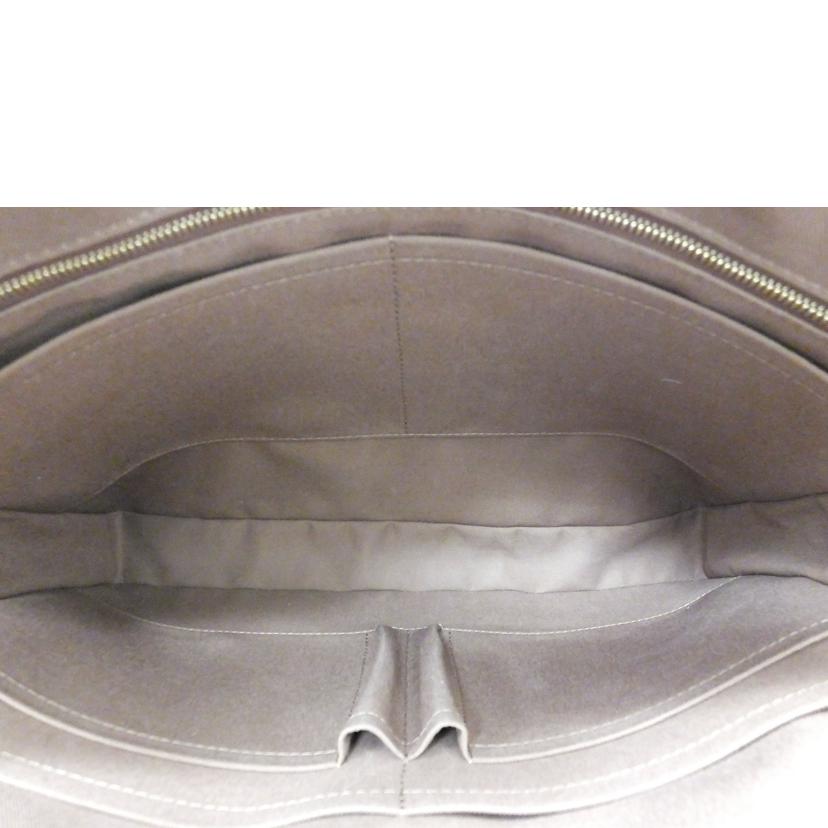 LV ルイヴィトン/ポルトドキュマンヴォワヤージュ/モノグラム/M53361//RI0***/Bランク/88