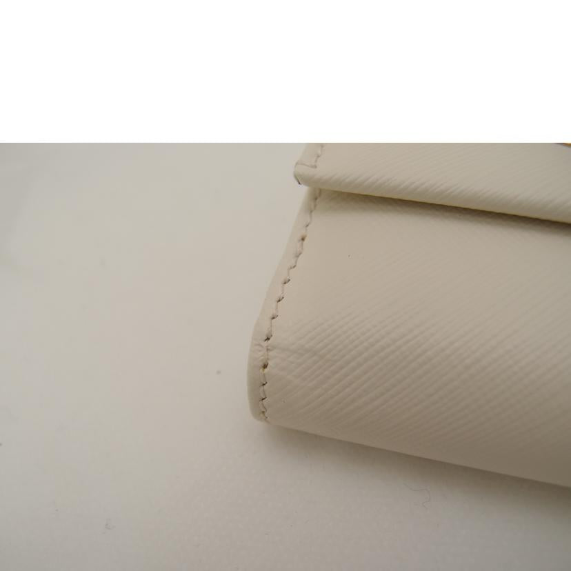 Ferragamo フェラガモ 白 Wホック レディース/ガンチーニコンパクト財布/ホワイト/227122//SAランク/69