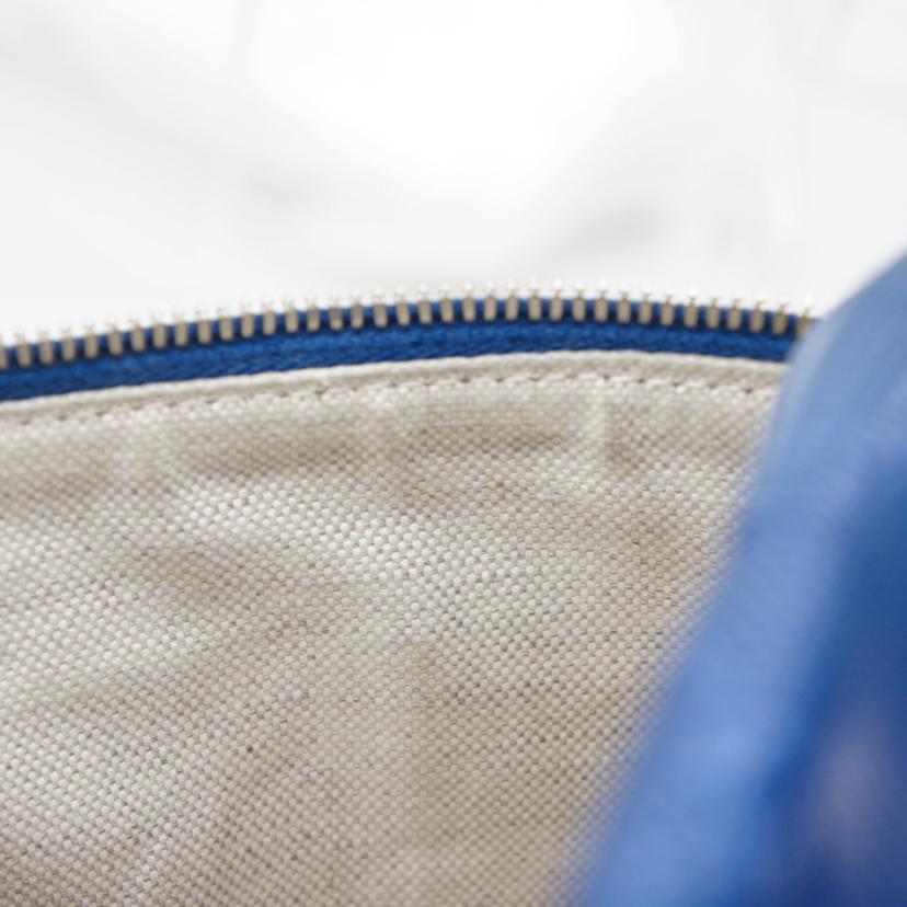 GUCCI グッチ/GGエンボス/ボディバッグ/645093//525***/ABランク/78