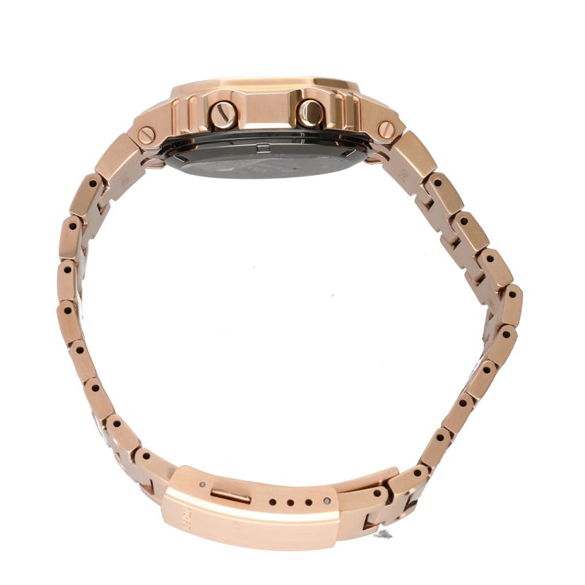 CASIO カシオ CASIO G-SHOCK フルメタル 電波ソーラー×Biuetooth/G-SHOCK/フルメタル/電波ソーラー×Bluetooth/GMW-B5000GD-4JF//201*****/Aランク/37