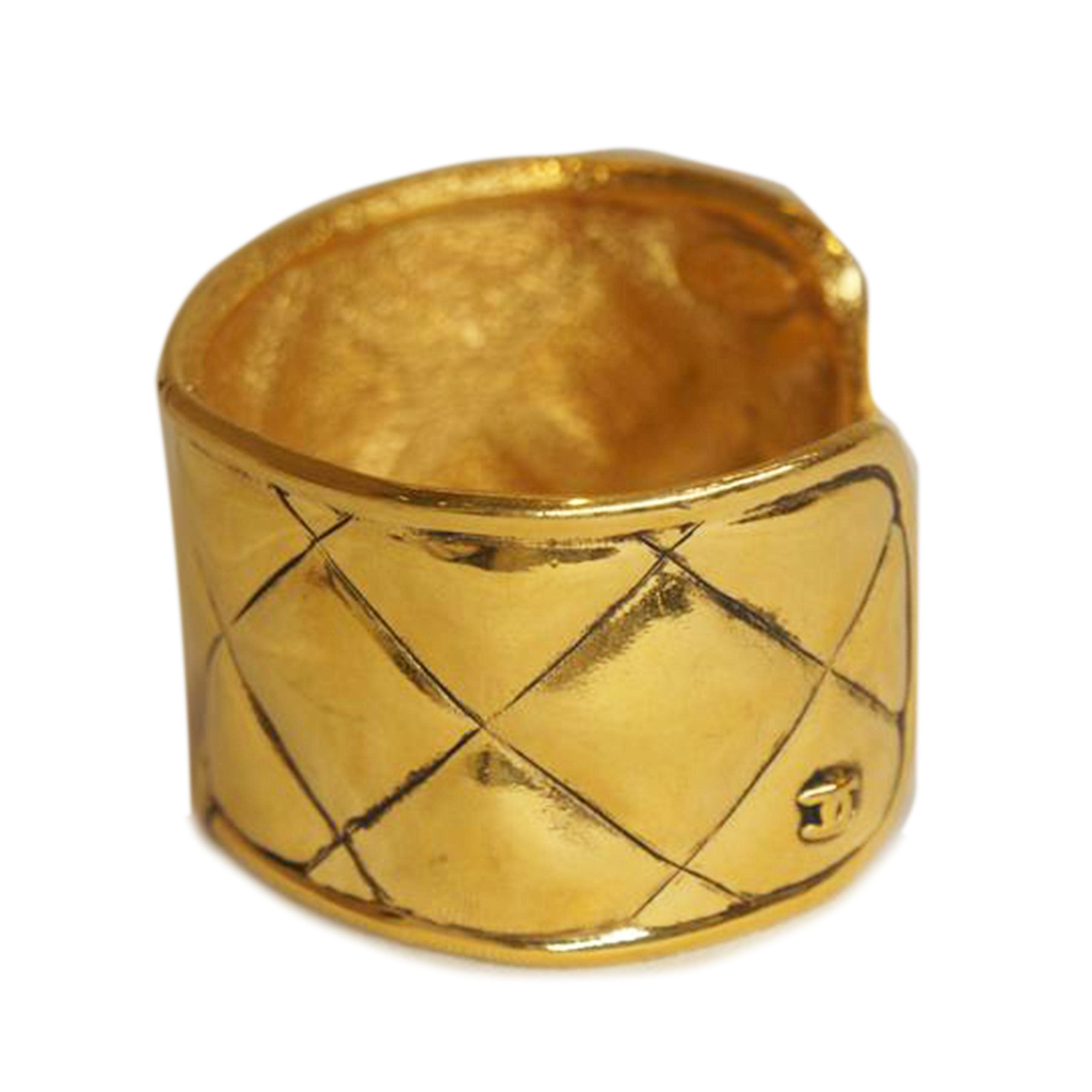 CHANEL シャネル/ゴールドマトラッセバングル//ABランク/92