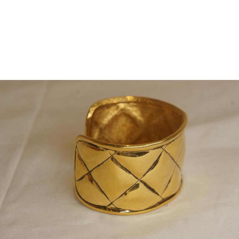 CHANEL シャネル/ゴールドマトラッセバングル//ABランク/92