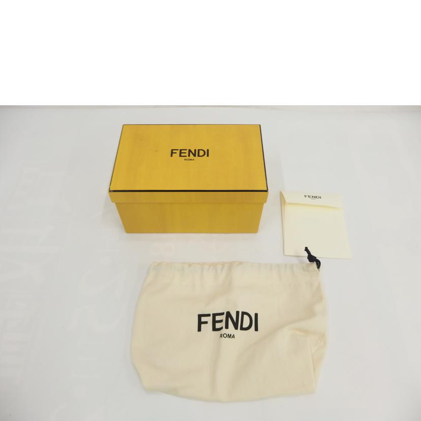 FENDI フェンディー/ポンポンチャーム グレー//Aランク/82