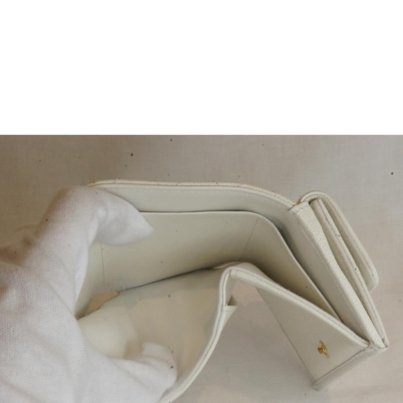 CHANEL シャネル/ボーイシャネルウォレットキャビアスキンホワイト//LX18U9GJ/ABランク/92