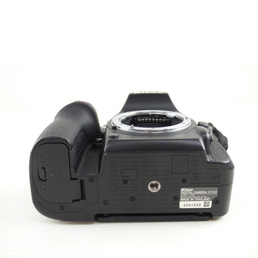 Nikon ニコン/デジタル一眼レンズキット/D7500レンズキット//2041848/ABランク/64