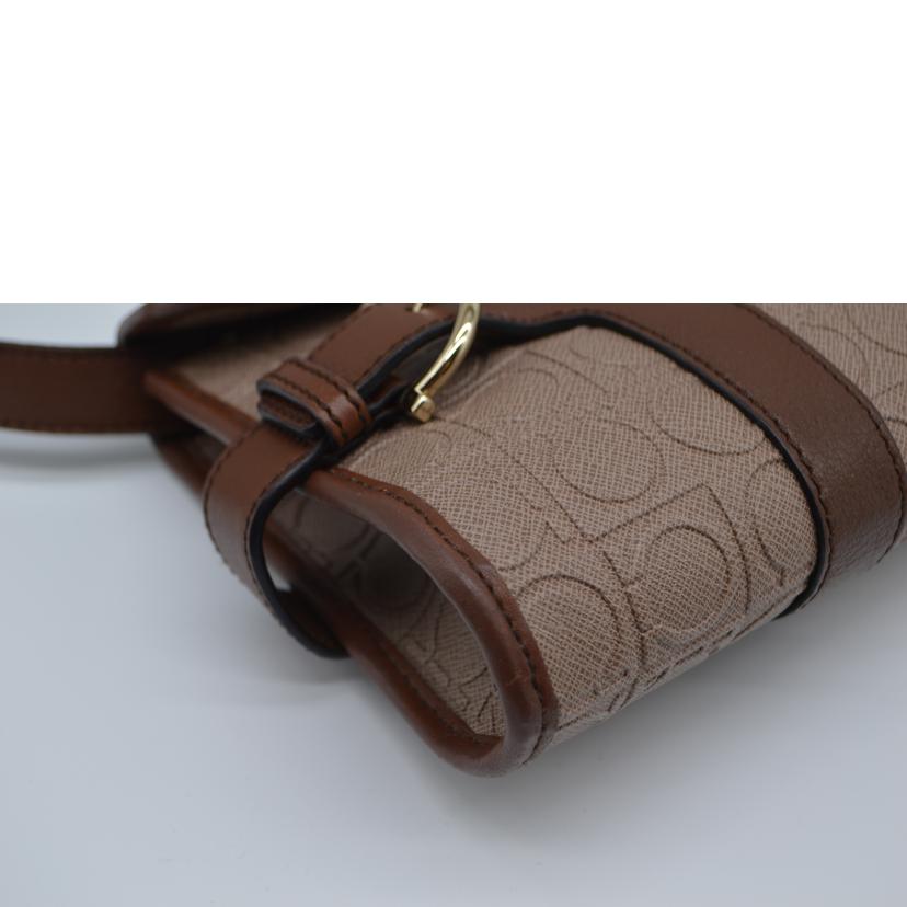 Ferragamo /ガンチーニクラッチレザーワンショルダー/AQ-21_ 4907//ABランク/89