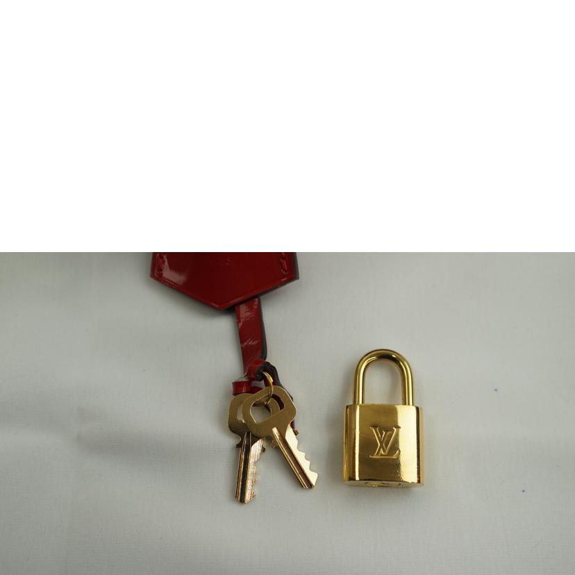 LV ルイヴィトン/アルマBB/ヴェルニ/スリーズ/M90174//MI4***/ABランク/67