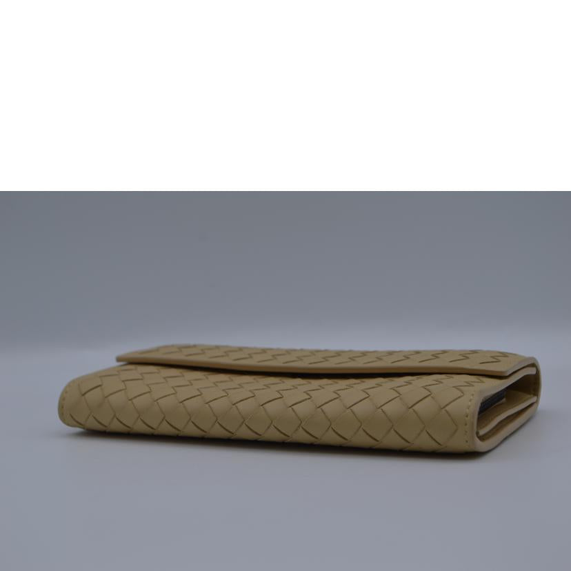 BOTTEGA VENETA ボッテガヴェネタ/イントレチェートコンチネンタルレザー長財布/ベージュ/15059//B01*******/Aランク/89