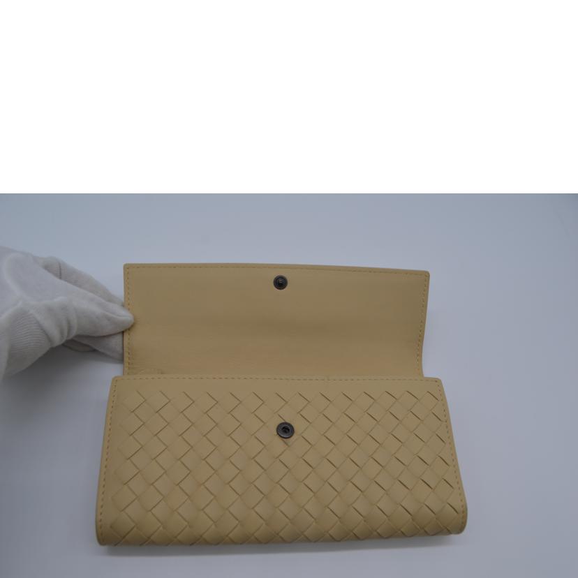 BOTTEGA VENETA ボッテガヴェネタ/イントレチェートコンチネンタルレザー長財布/ベージュ/15059//B01*******/Aランク/89