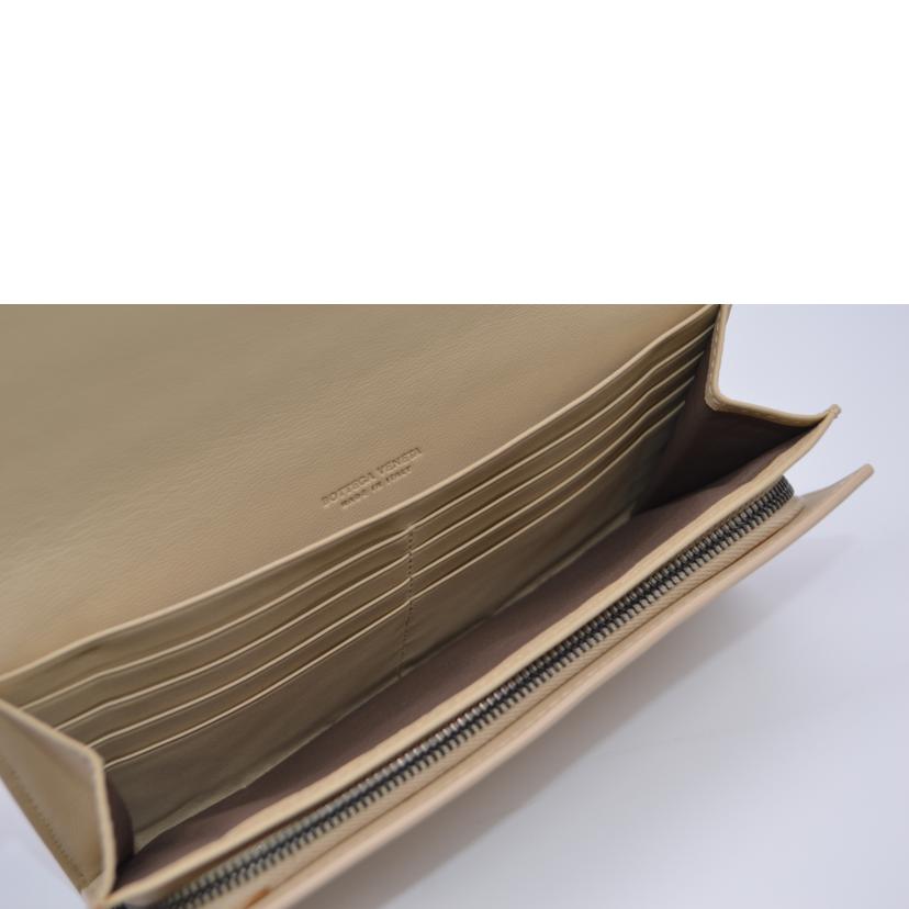 BOTTEGA VENETA ボッテガヴェネタ/イントレチェートコンチネンタルレザー長財布/ベージュ/15059//B01*******/Aランク/89