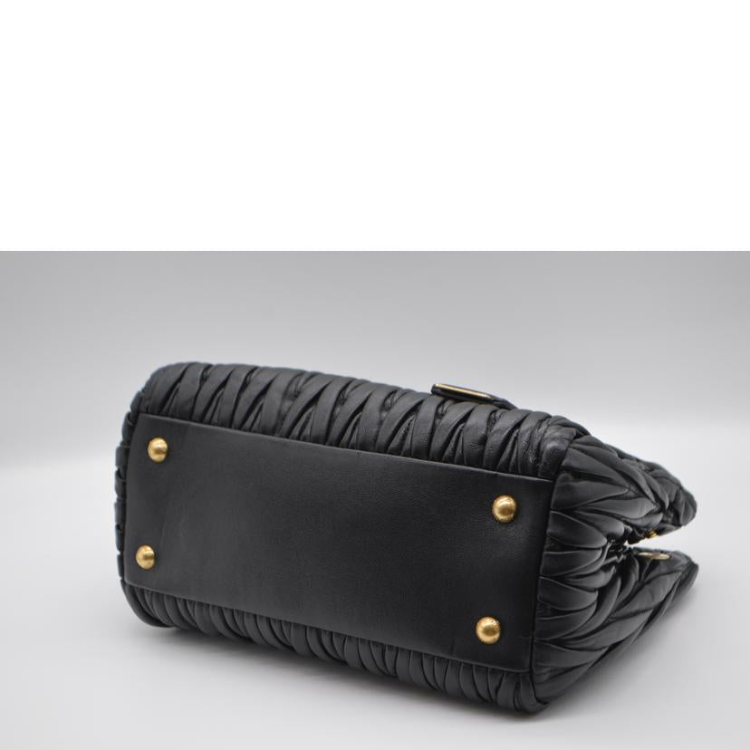 miu miu ミュウミュウ/マテラッセスモール2wayレザーハンド/ノワール/5BA258//SAランク/89