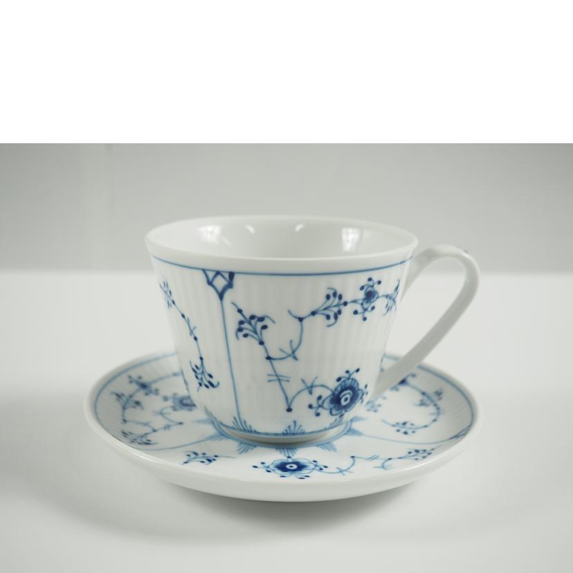 ROYAL COPENHAGEN ロイヤルコペンハーゲン/ブルーフルーテッド カップ&ソーサー2客/スクエアプレート1枚セット//SAランク/79