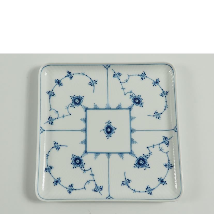 ROYAL COPENHAGEN ロイヤルコペンハーゲン/ブルーフルーテッド カップ&ソーサー2客/スクエアプレート1枚セット//SAランク/79