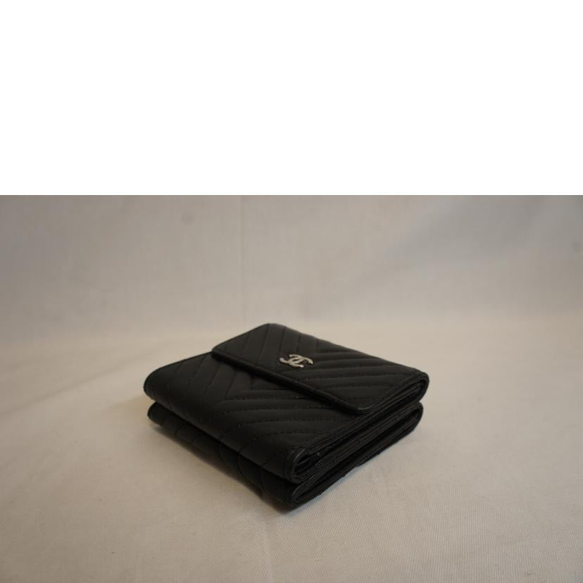 CHANEL シャネル/Vステッチキルティングウォレット//11425611/ABランク/92