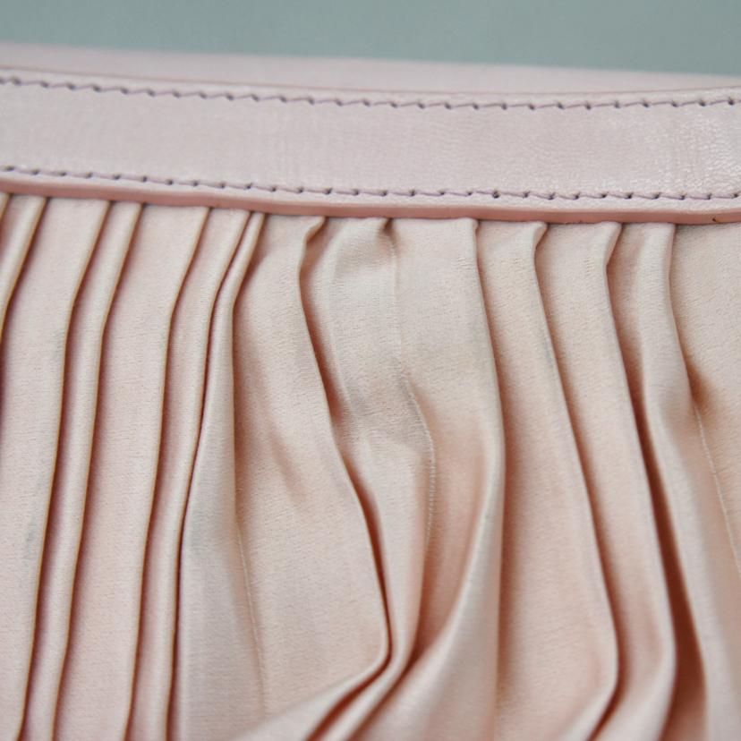 DOLCE&GABBANA ドルチェアンドガッパーナ DOLCE&GABBANA ミニハンドバッグ ピンク レディース/ミニハンドバッグ/ピンク//ABランク/37