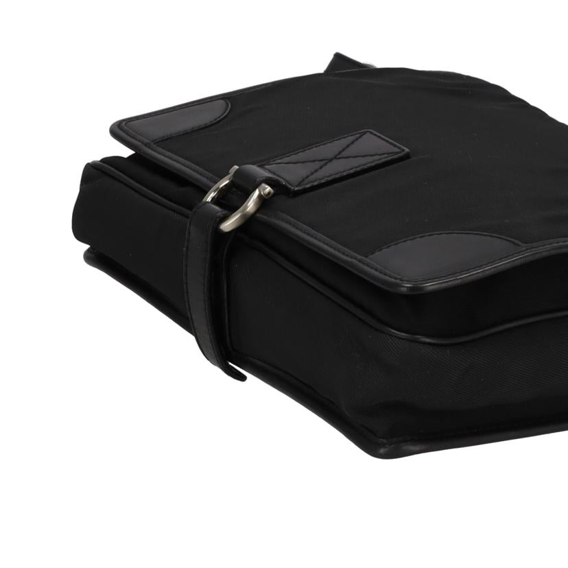 Ferragamo サルバトーレ・フェラガモ/ストラップ付クラッチバッグ/E0-24 4041//Bランク/93