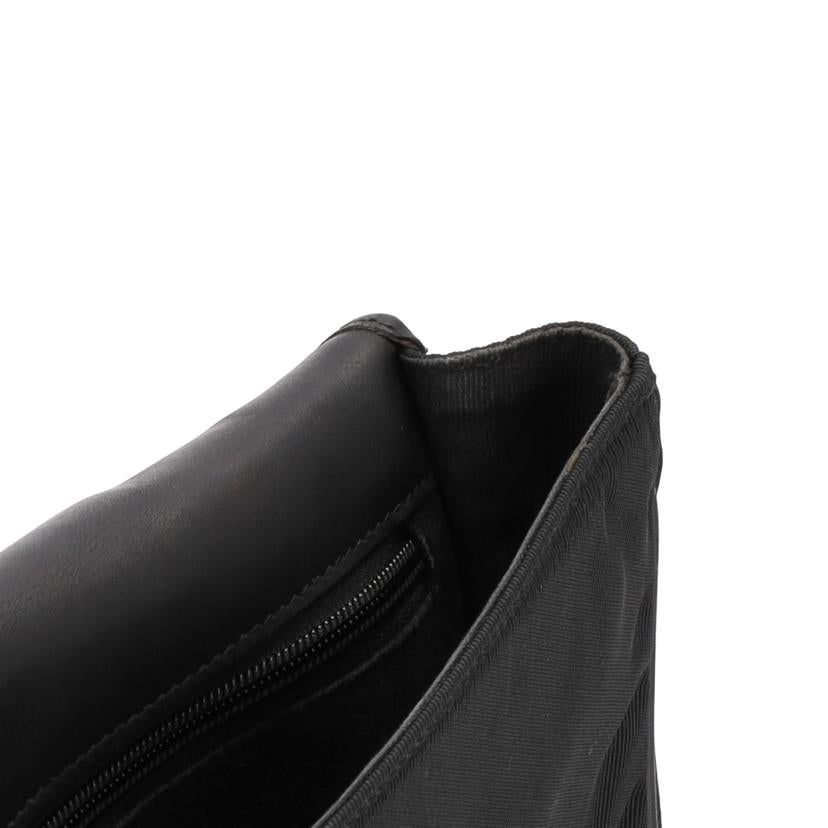 Ferragamo サルバトーレ・フェラガモ/ストラップ付クラッチバッグ/E0-24 4041//Bランク/93