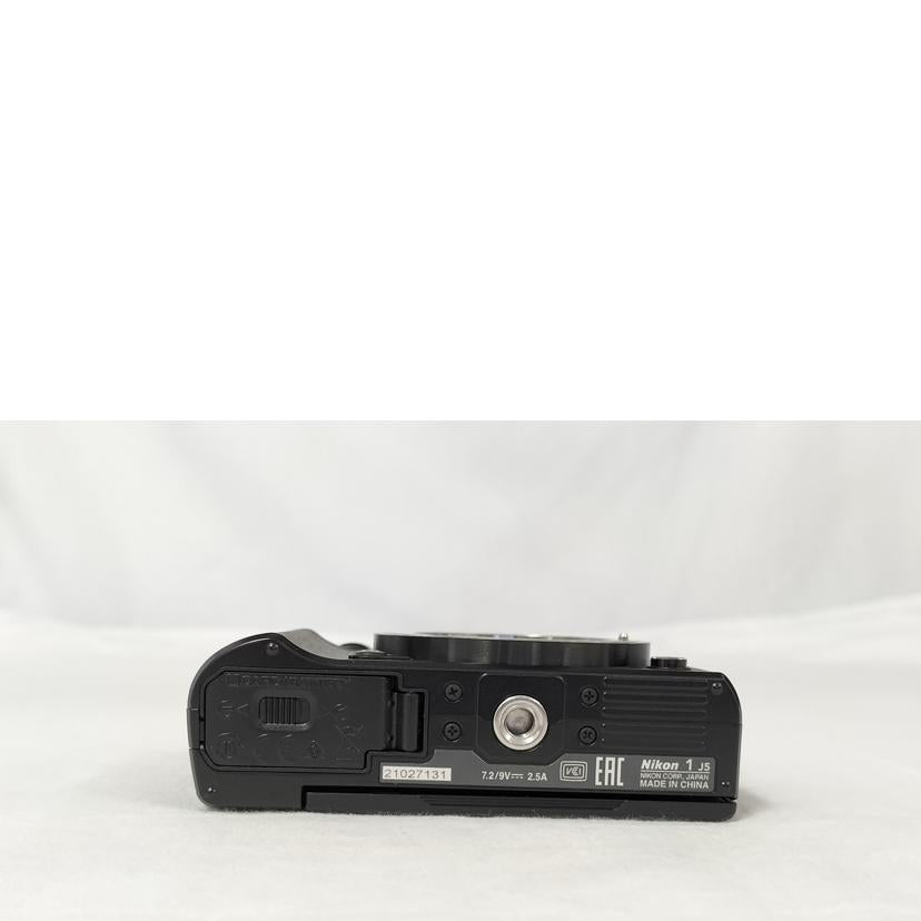 Nikon ニコン/ミラーレス一眼 標準パワーズームレンズキット/Nikon 1 J5//21027131/Bランク/52